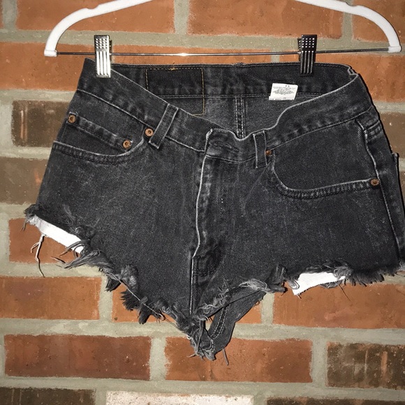 levi short shorts